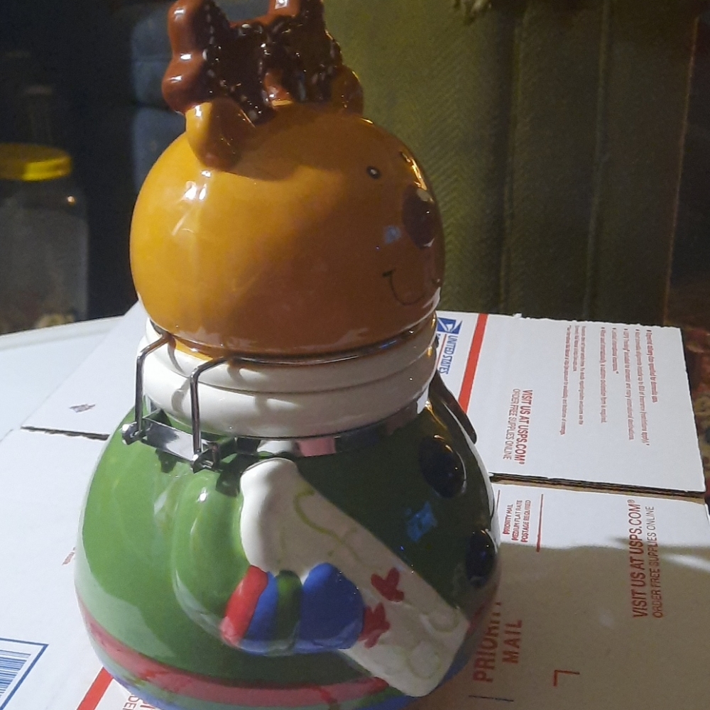 RUDOLPH CHRISTMAS COOKIES ๐ช CANISTER - Picture 6 of 9